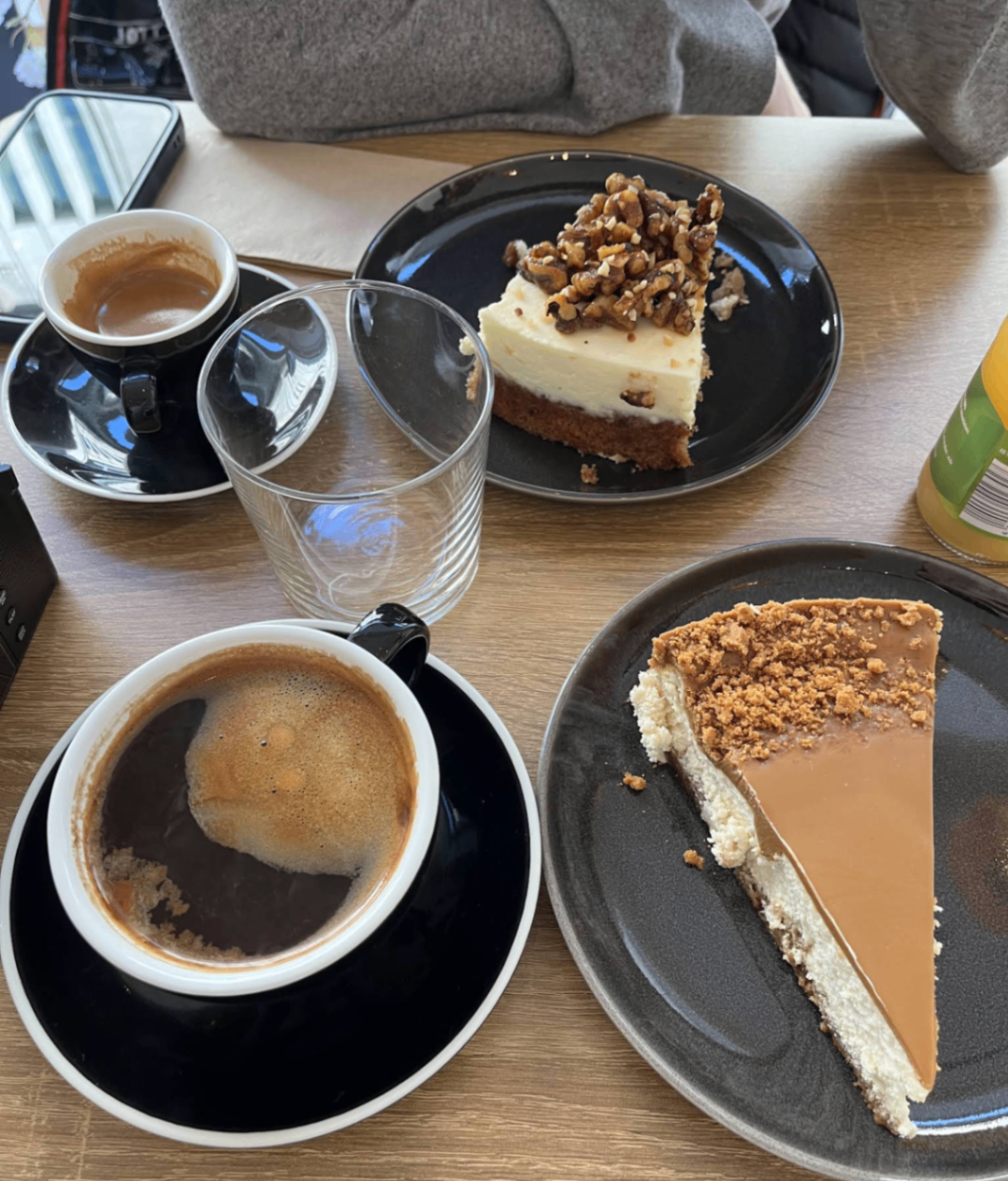 Walnut Cheesecake
